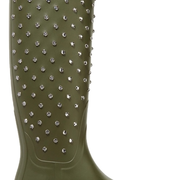 A crystal-embellished shaft seriously amps up a weather-ready rubber rain boot - Picture 12 of 12